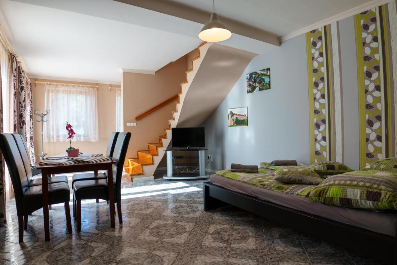 Aranyhid Vendeghaz Hotel มาโค ภายนอก รูปภาพ